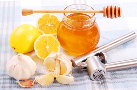 Народные методы лечения: чеснок, лимон, мед